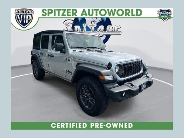 2024 Jeep Wrangler Sport — photo 1 of 13