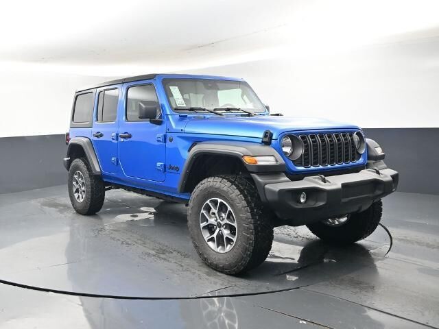 2024 Jeep Wrangler Sport — photo 1 of 13