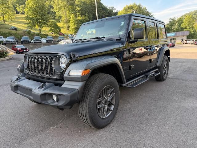 2025 Jeep Wrangler Sport — photo 1 of 13