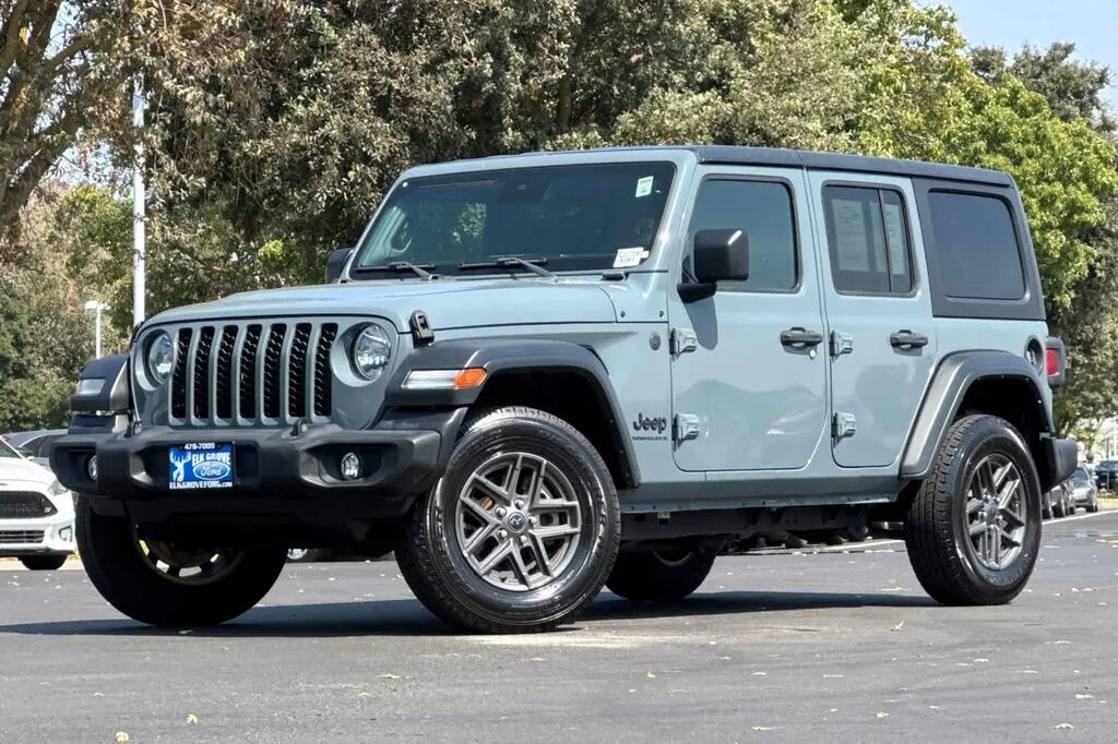 2024 Jeep Wrangler Sport — photo 1 of 15
