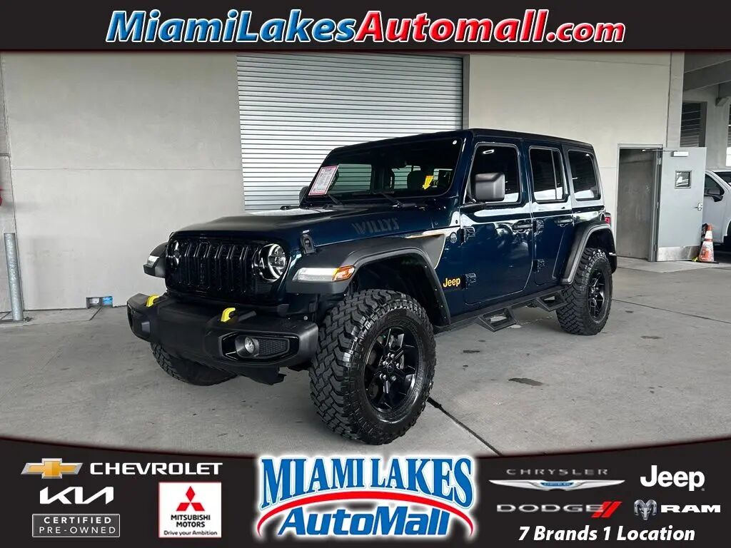 2025 Jeep Wrangler Sport — photo 1 of 13