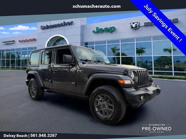 2024 Jeep Wrangler Sport — photo 1 of 13
