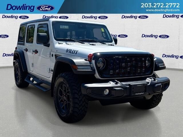 2025 Jeep Wrangler Sport — photo 1 of 13
