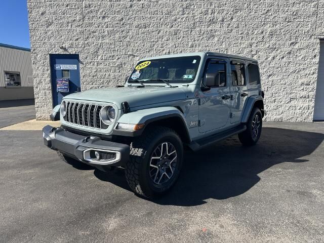 2024 Jeep Wrangler Sahara