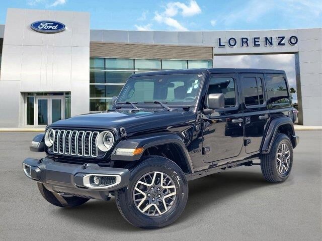 2025 Jeep Wrangler Sahara — photo 1 of 14