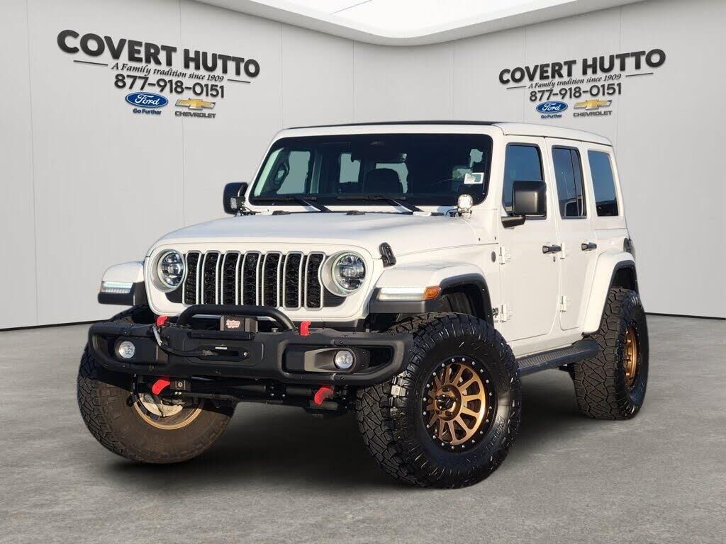 2025 Jeep Wrangler Sahara — photo 1 of 14
