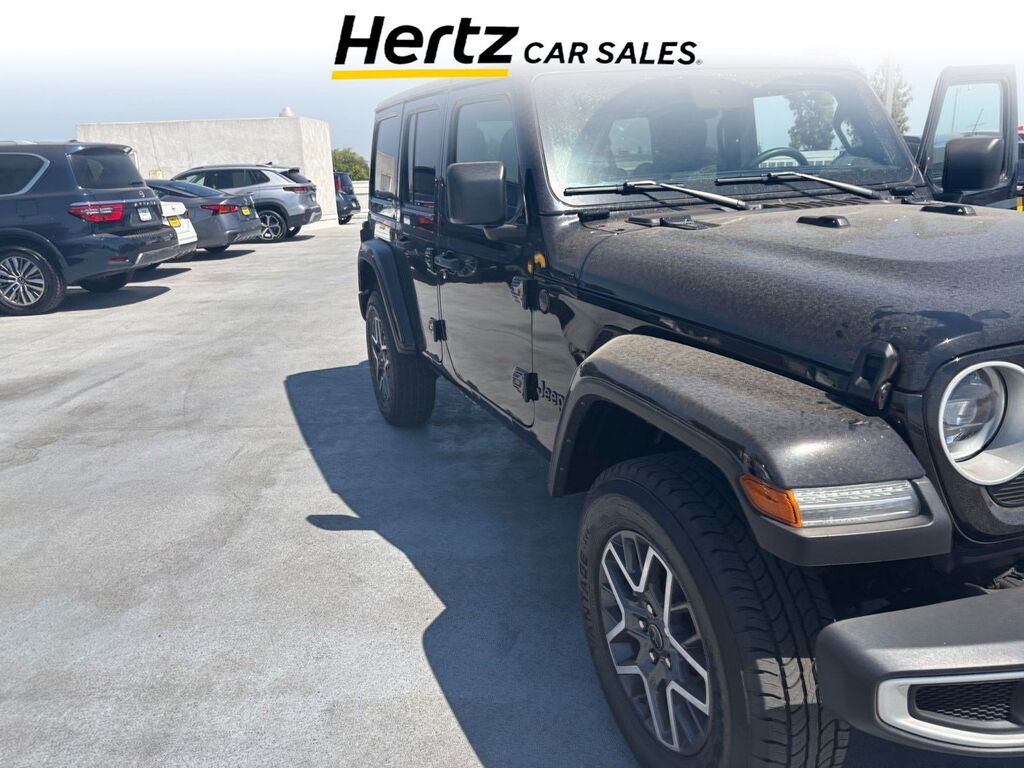2025 Jeep Wrangler Sahara — photo 1 of 13