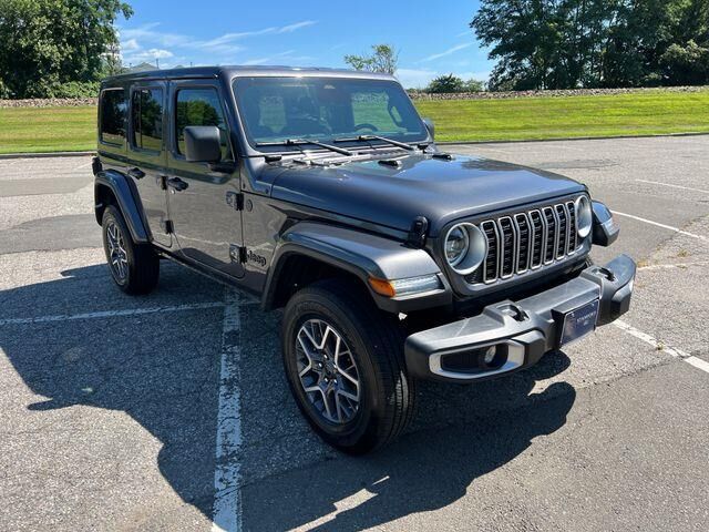 2025 Jeep Wrangler Sahara — photo 1 of 26