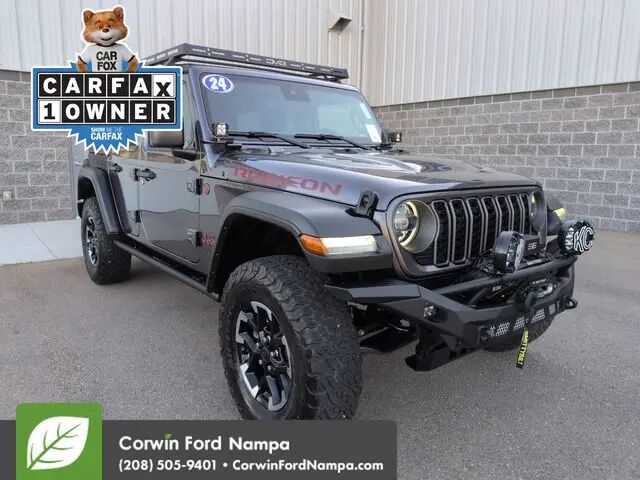 2024 Jeep Wrangler Rubicon — photo 1 of 39