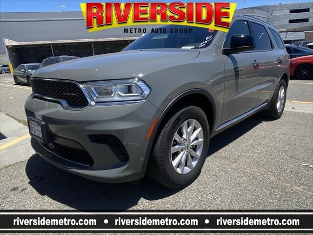 2024 Dodge Durango SXT — photo 1 of 15