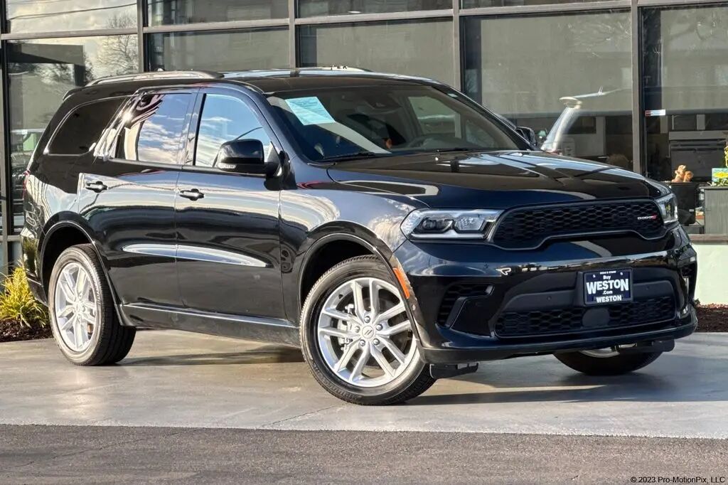2025 Dodge Durango GT Plus — photo 1 of 13