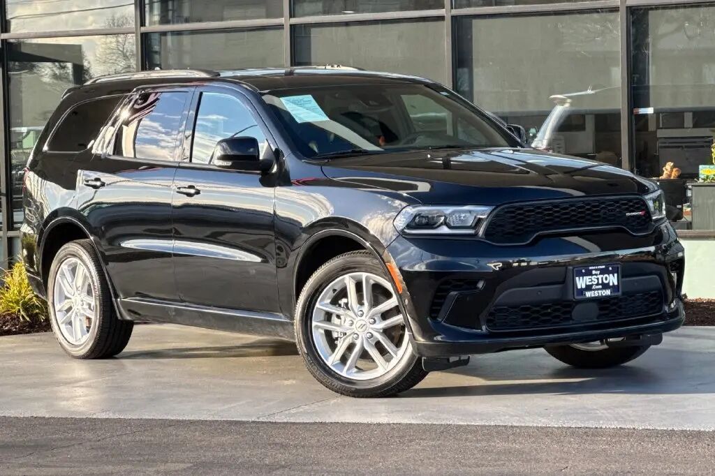 2025 Dodge Durango GT Plus — photo 1 of 13