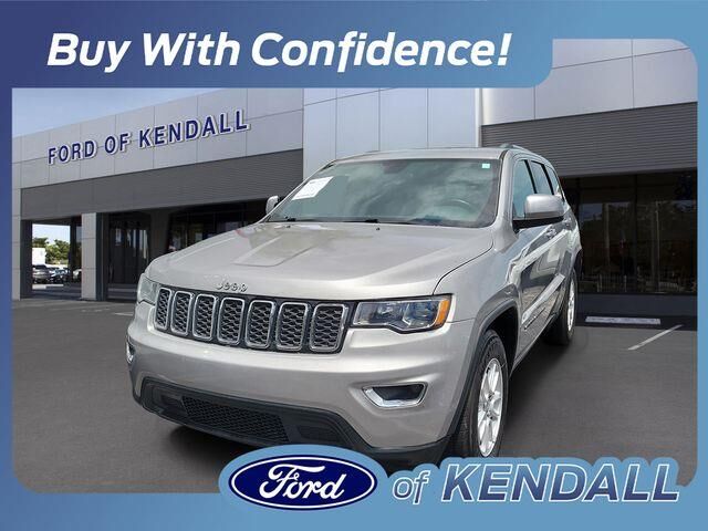 2018 Jeep Grand Cherokee Laredo — photo 1 of 26