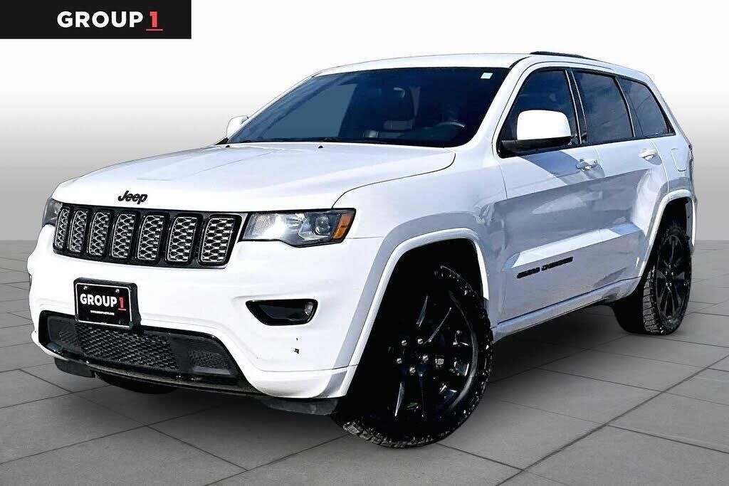 2018 Jeep Grand Cherokee Laredo — photo 1 of 1