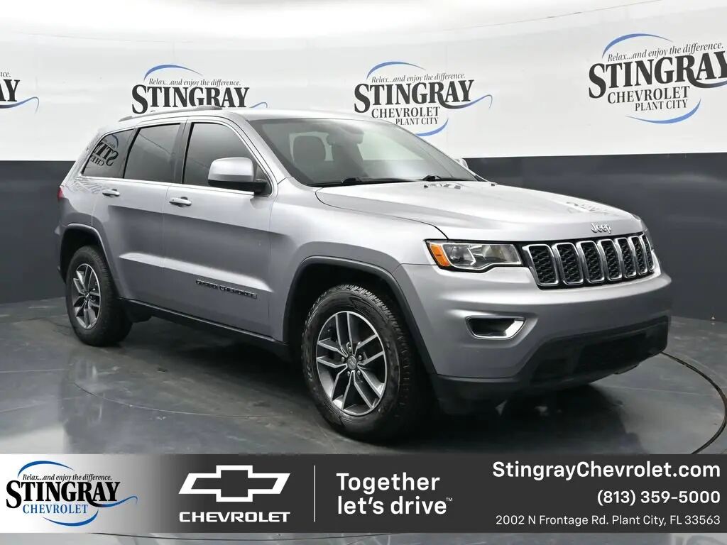2018 Jeep Grand Cherokee Laredo — photo 1 of 13