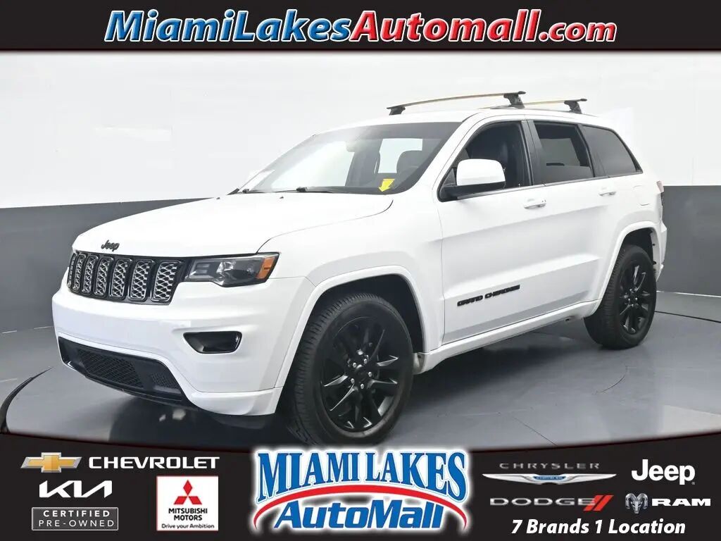 2018 Jeep Grand Cherokee Laredo — photo 1 of 13