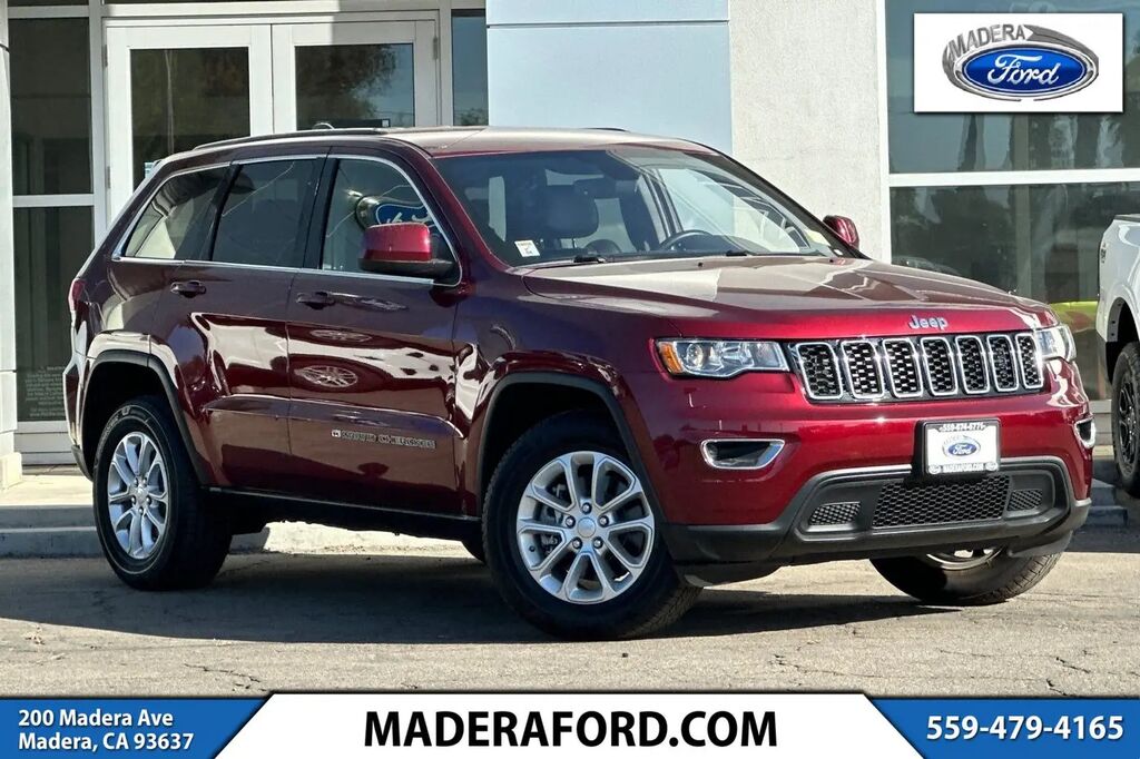 2022 Jeep Grand Cherokee WK Laredo E — photo 1 of 13