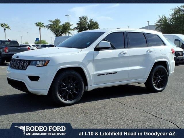 2018 Jeep Grand Cherokee Laredo — photo 1 of 26