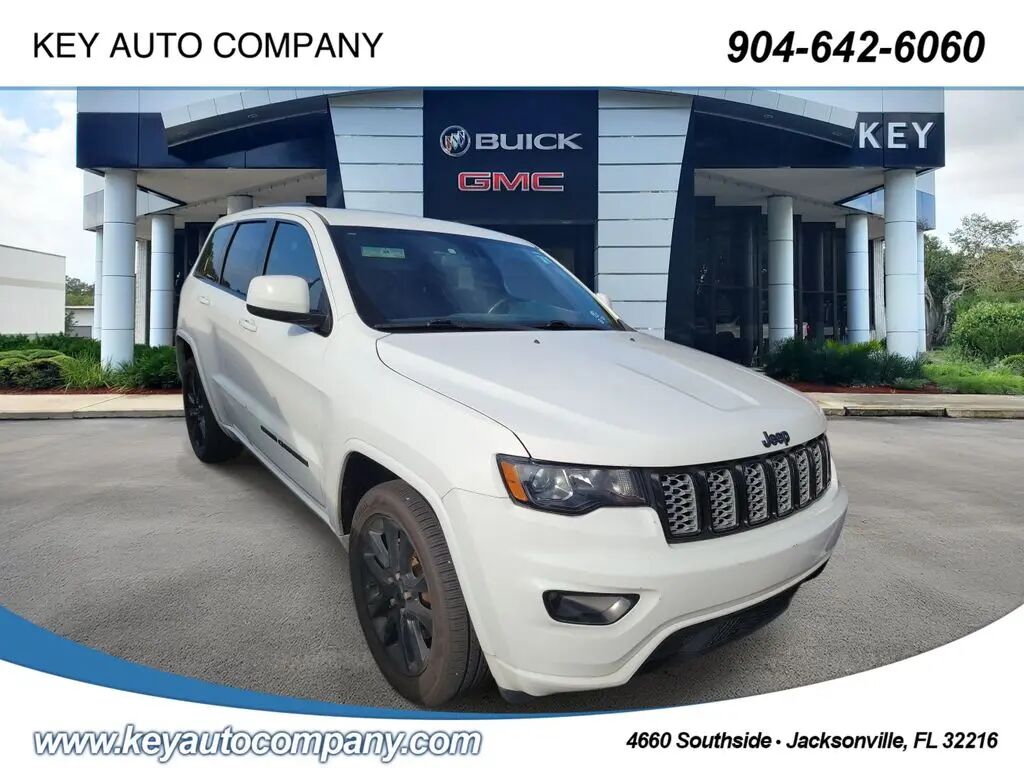 2021 Jeep Grand Cherokee Laredo X — photo 1 of 13