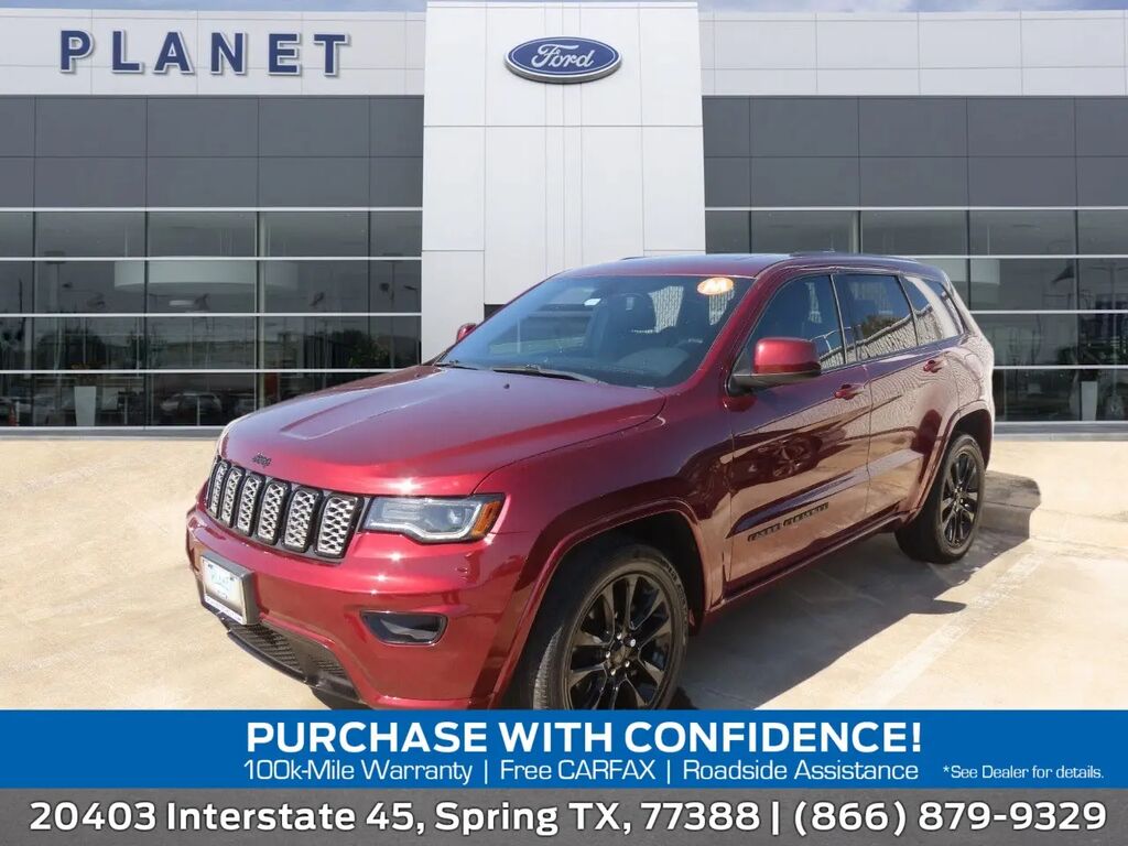 2020 Jeep Grand Cherokee Laredo — photo 1 of 13