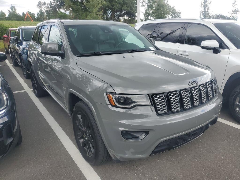 2021 Jeep Grand Cherokee Laredo X — photo 1 of 2