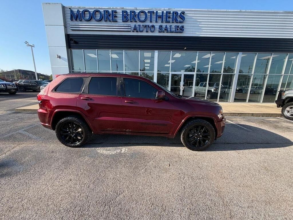 2020 Jeep Grand Cherokee — photo 1 of 11