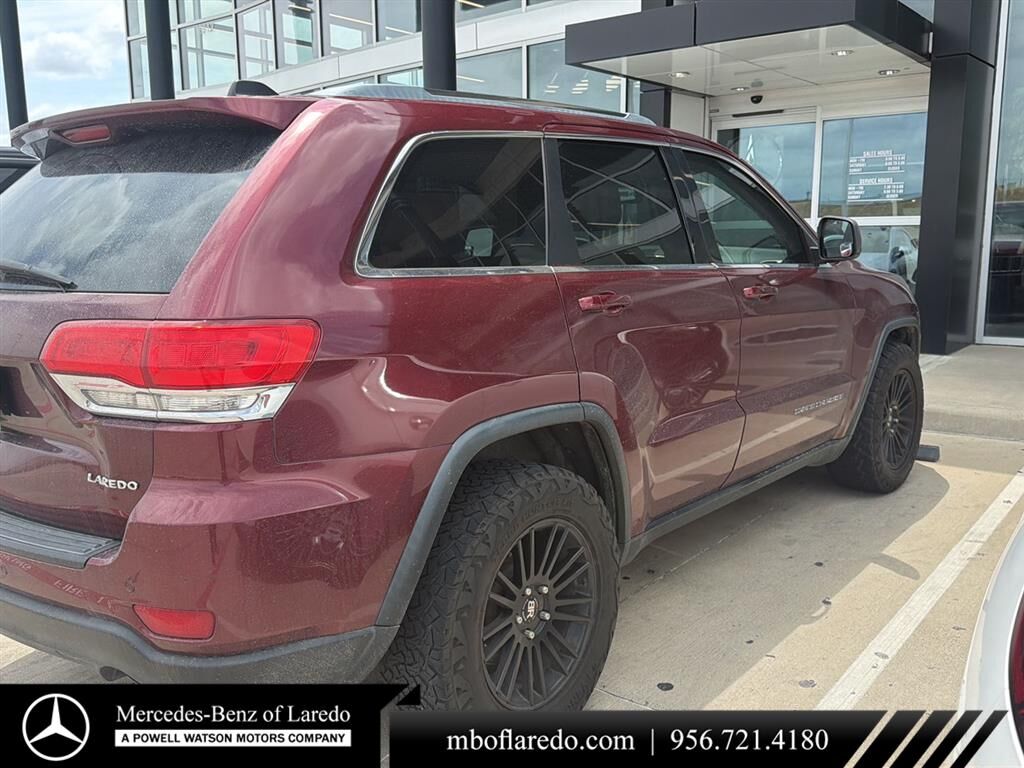 2016 Jeep Grand Cherokee Laredo — photo 1 of 13