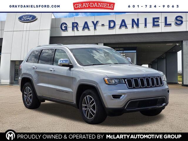 2020 Jeep Grand Cherokee Limited — photo 1 of 26