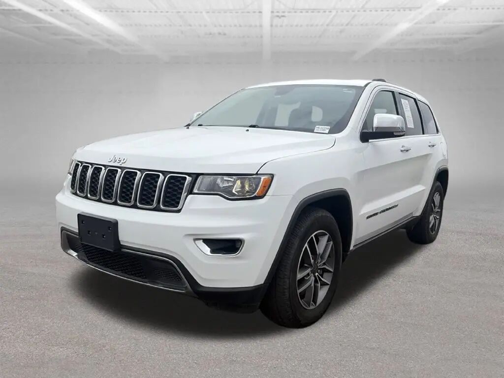 2022 Jeep Grand Cherokee WK Limited — photo 1 of 13