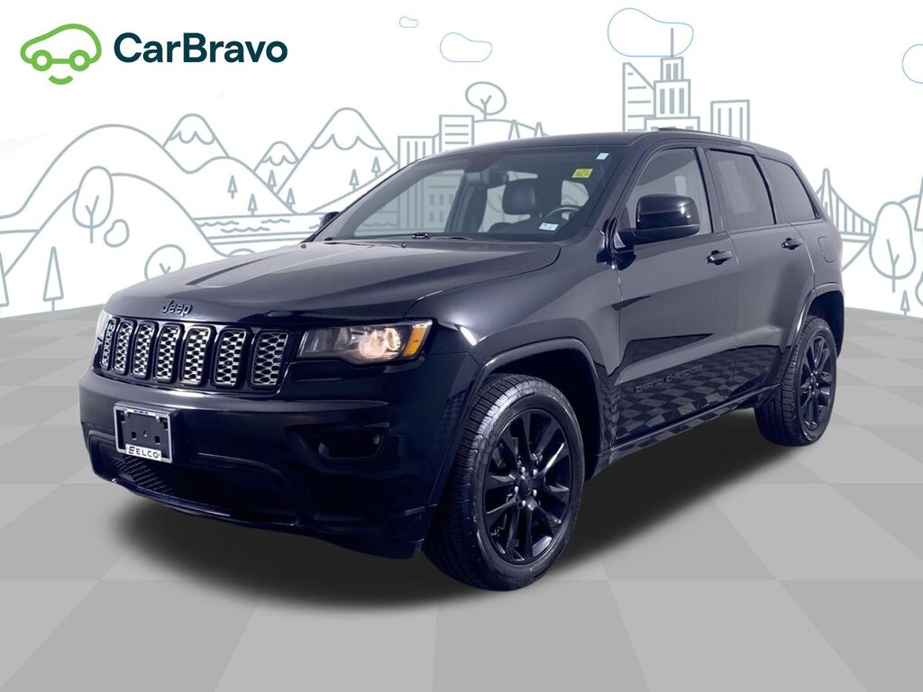 2017 Jeep Grand Cherokee Altitude — photo 1 of 6