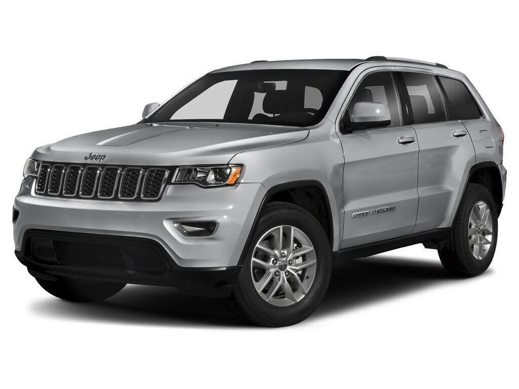 2019 Jeep Grand Cherokee Laredo — photo 1 of 15