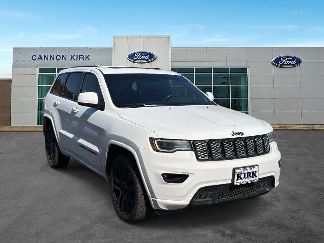 2020 Jeep Grand Cherokee Laredo