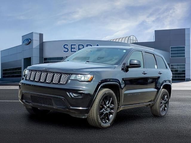 2021 Jeep Grand Cherokee Laredo E — photo 1 of 26