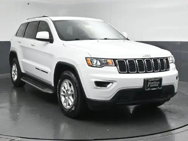 2020 Jeep Grand Cherokee Laredo