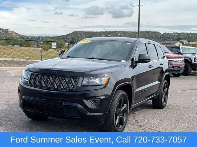 2015 Jeep Grand Cherokee Laredo — photo 1 of 13