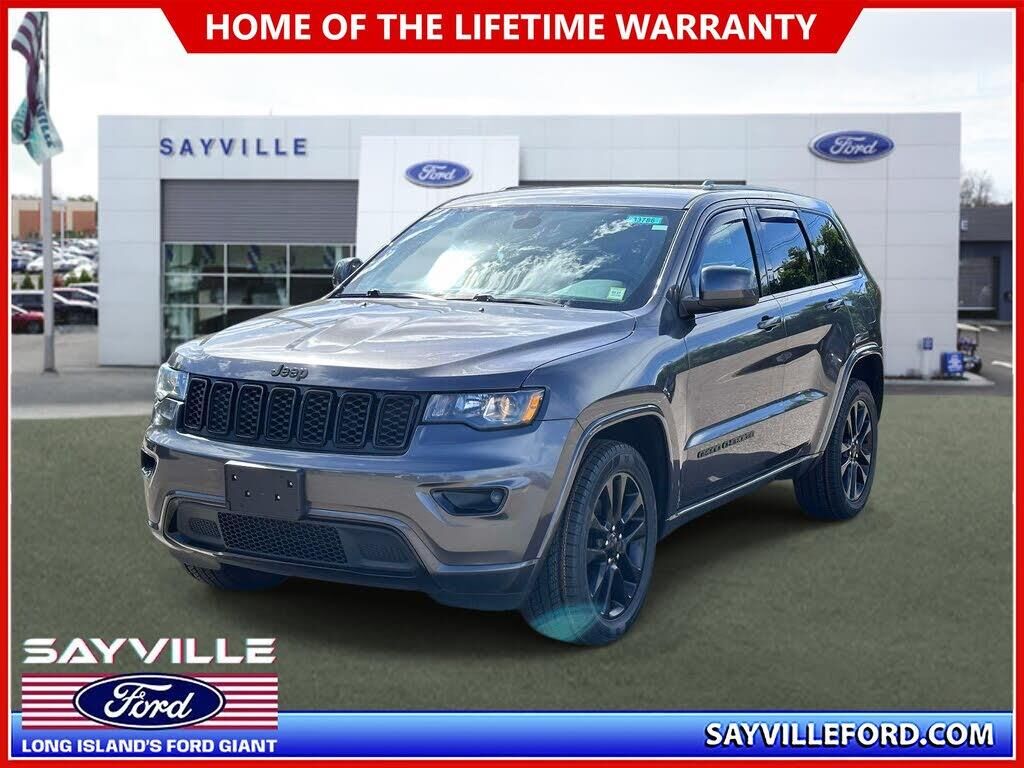 2018 Jeep Grand Cherokee Laredo — photo 1 of 1