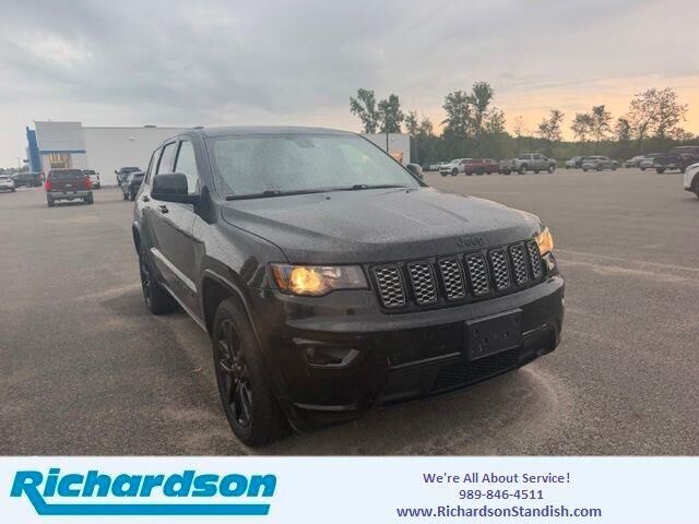 2020 Jeep Grand Cherokee Laredo