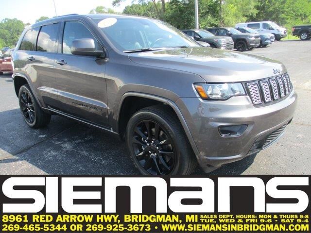 2021 Jeep Grand Cherokee Freedom — photo 1 of 39