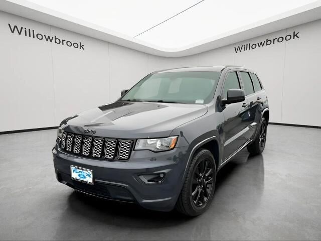 2017 Jeep Grand Cherokee Laredo — photo 1 of 39