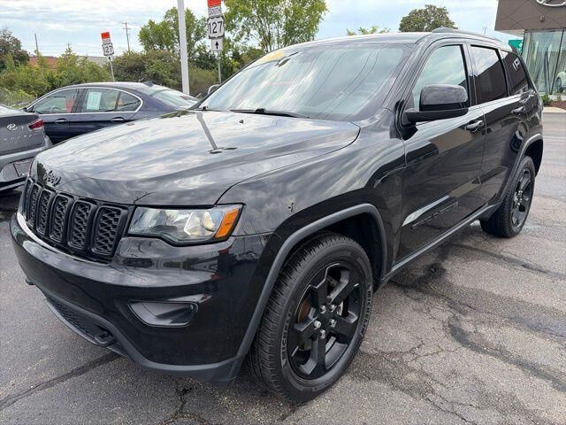 2021 Jeep Grand Cherokee Freedom — photo 1 of 13