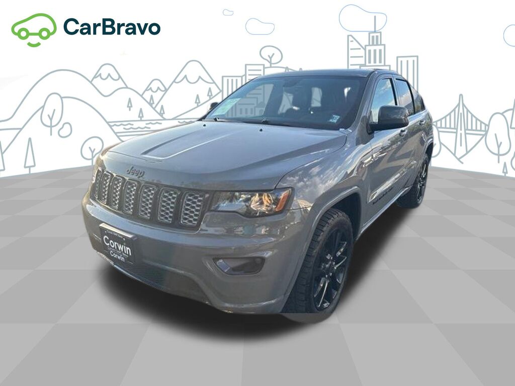 2020 Jeep Grand Cherokee Altitude — photo 1 of 7