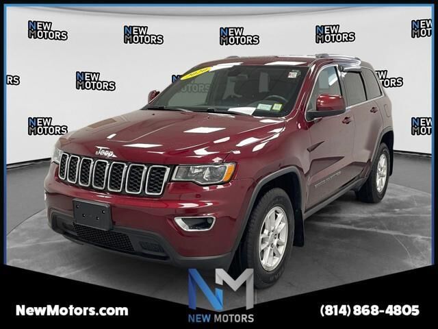 2020 Jeep Grand Cherokee Laredo — photo 1 of 13