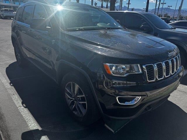 2020 Jeep Grand Cherokee Laredo