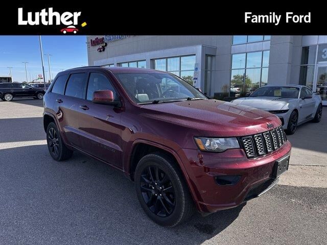 2020 Jeep Grand Cherokee Laredo