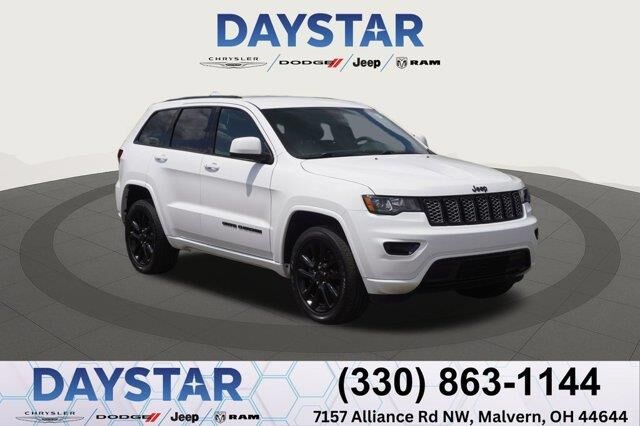 2021 Jeep Grand Cherokee Laredo E — photo 1 of 26