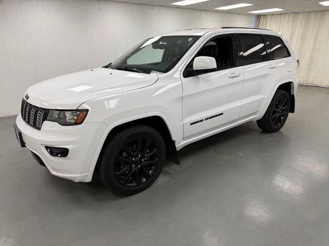2019 Jeep Grand Cherokee Laredo