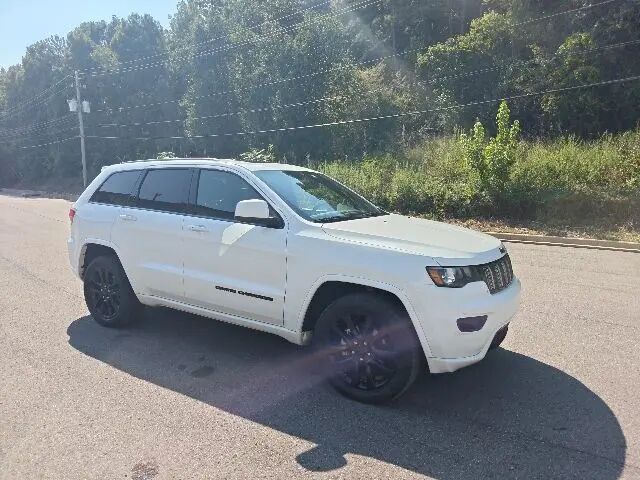 2019 Jeep Grand Cherokee Laredo