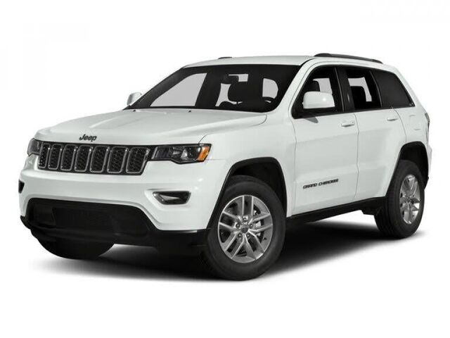 2017 Jeep Grand Cherokee Laredo — photo 1 of 2