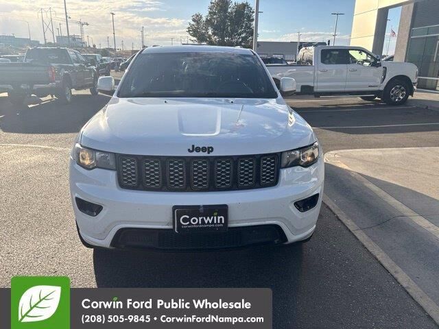 2017 Jeep Grand Cherokee Laredo