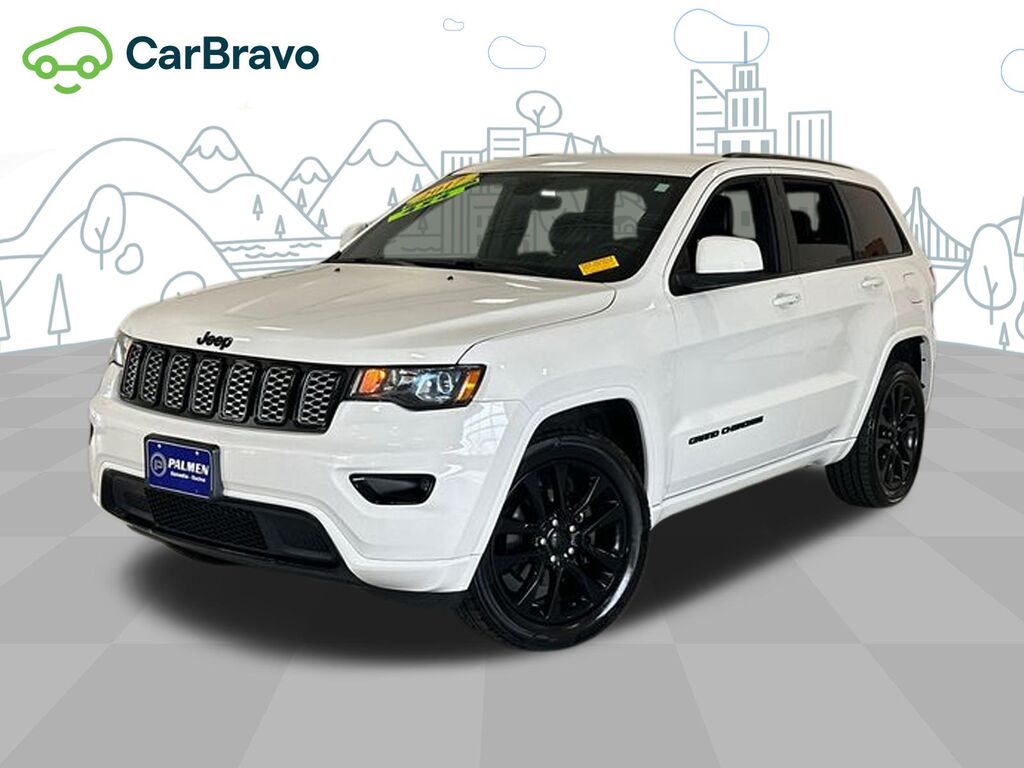 2017 Jeep Grand Cherokee Altitude — photo 1 of 6